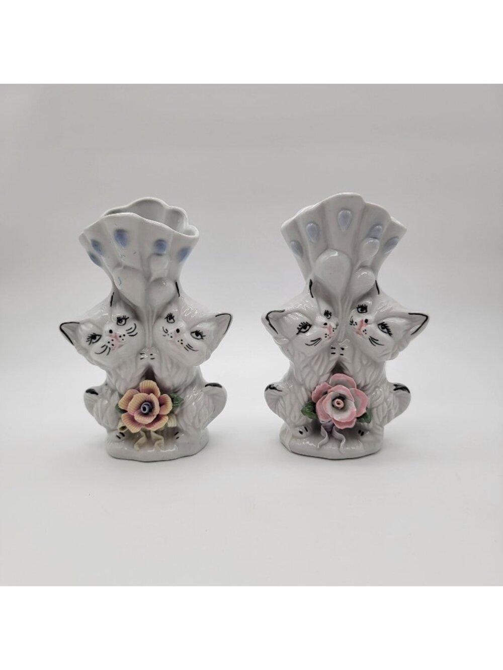 Set Of 2 Vintage Kitschy Double Kitten Porcelain Vases With Roses